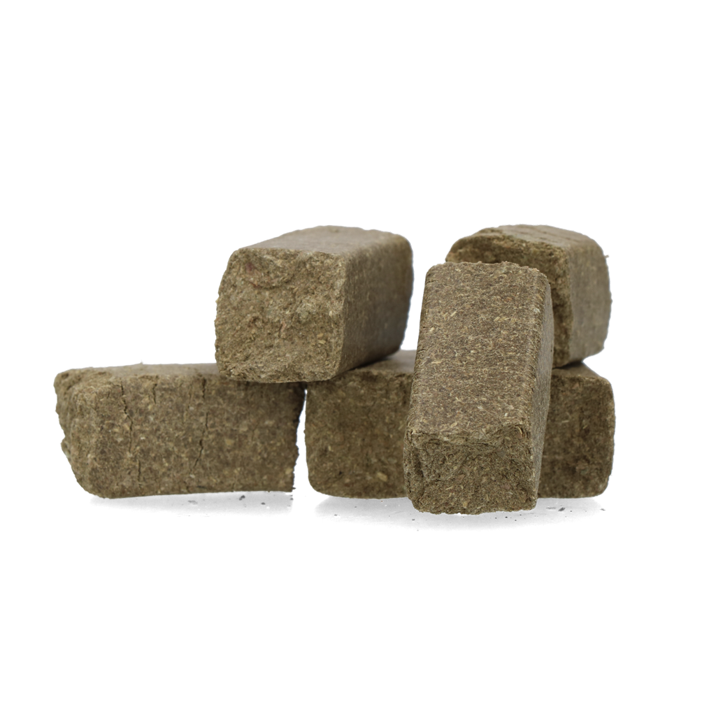 Excellent Horse Sweet Blocks Eukalyptus – Pferde-Leckerlis in Pelletform 1,2 kg